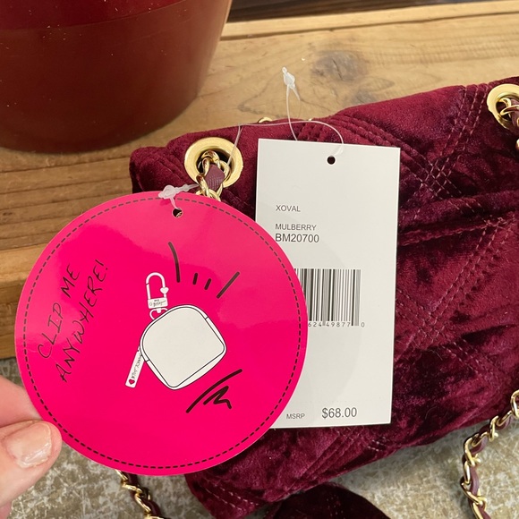 BETSEY JOHNSON CHRISTMAS BURGUNDY VELVET CROSSBODY PURSE NEW - Picture 6 of 8